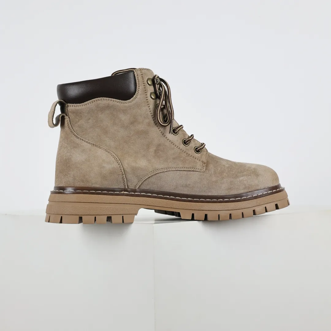 The price tag is 💰620. The core recommendation is good price. Timberland outdoor high-top casual rhubarb boots series #Guangdong Dachang quality. Original box and original packaging. Fashionable and trendy matching. The fabric is made of Italian 🇮🇹 top-grade frosted fine-grained cowhide. It is paired with anti-odor and anti-corrosion genuine leather latex insoles. The outsole and hardware are all made from original factory raw materials. The same process as the original Goodyear, never open the glue. Good products do not kill pigs. Exclusive launch on the entire network. The quality is beyond doubt. The complete set of official website unified packaging gives you a perfect wearing experience. It is of high quality and durable. A must-have for sportsmen. Specially designed to treat those who are not handsome. High-quality and first-class foot feel. Specially designed for cold protection and outdoor use this winter. Casual matching for daily use. Size: 38 39 40 41 42 43 44 (leather shoe size)